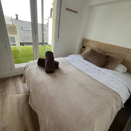 Apartment, Card